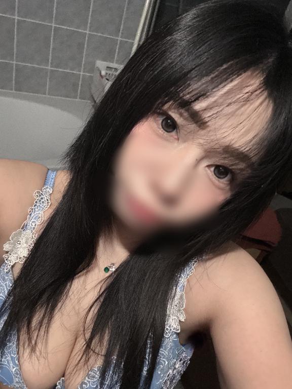 【ましろ】 F乳×ドⅯ×潮吹き♡ の 🐰🌕