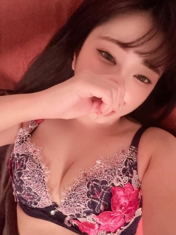 【ましろ】 F乳×ドⅯ×潮吹き♡ の 🌃
