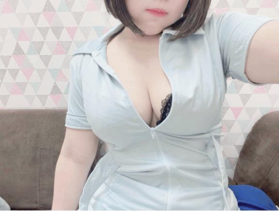 れいん　♡イチャイチャドエロ娘♡ の 出勤！
