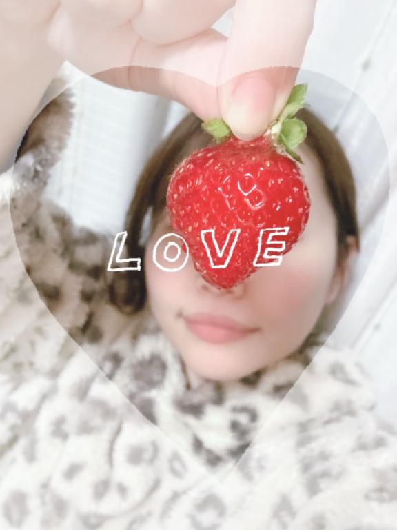 みのり の コンビニで毎回これ買っちゃう🥤