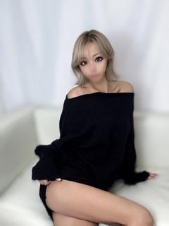 ここな【ギャル系美少女】