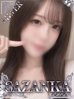 小川ひなの