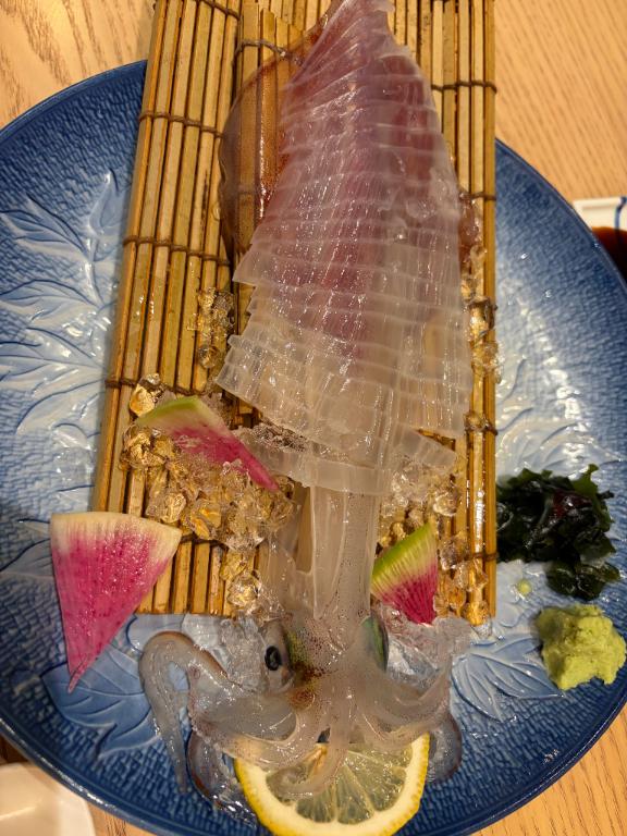 花咲（はなさき）あいら の 何よりも食べる事が好き🦑