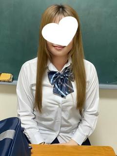 ゆな　18歳