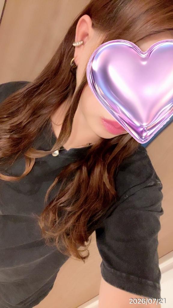 るい 虐めてください･･･。 の 出勤してます😳