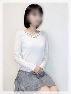 ゆめ【スレンダー清楚美人】