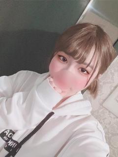 新人ユズハ