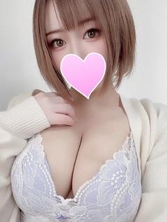 マナミ