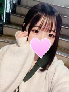モモナ（新人）