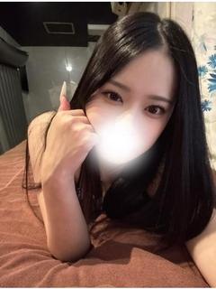 なつ【虜になるスレンダー美女】