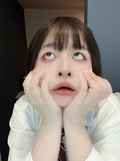 タレントの田中