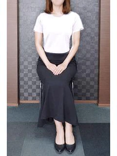 あきな