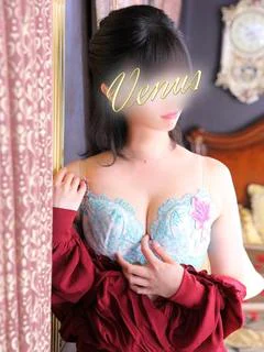 🐝白鳥🍀　完未の衝撃美女💕