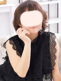 村主さな