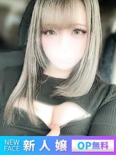 ゆあな《濃厚ご奉仕で白濁満点！》
