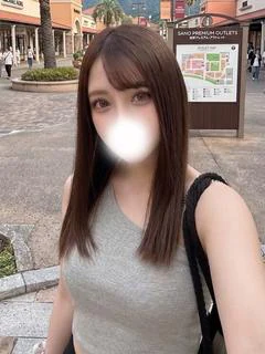 かのん☆見惚れる美脚の綺麗系！