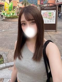 かのん☆見惚れる美脚の綺麗系！