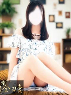 由梨亜