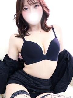 芹沢 なみ