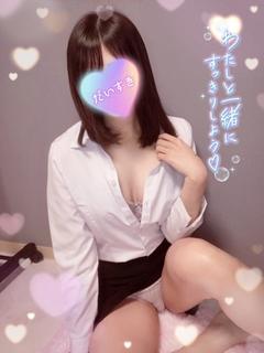 新人 美希(みき）