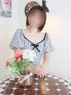 新人あかね