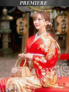 こもも 淫らな潮吹き桃尻美女♡