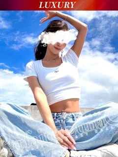 れいあ 魅惑の宝石美女に絶賛