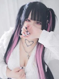 あやな