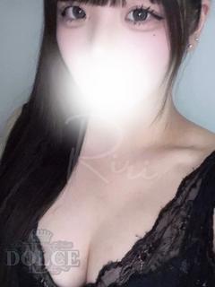 りり　G乳パイパン素人娘