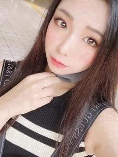 るい【巨乳の白雪姫】