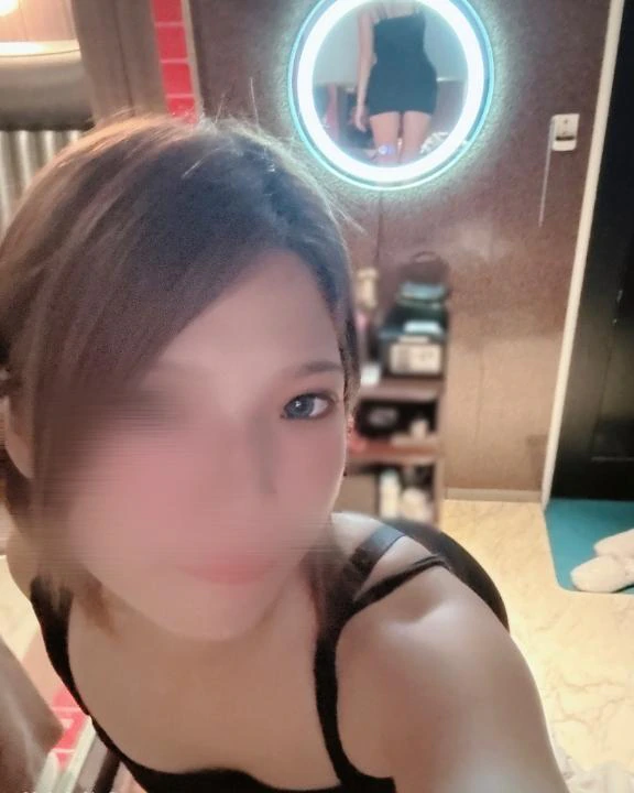 鏡の中の🍑可愛いでしょ