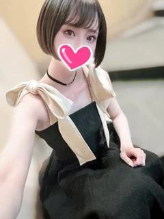 しらゆき🌈美形美白の現役極モデル