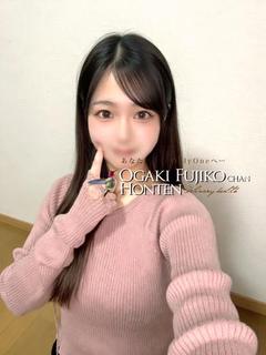 ヒヨ E乳ふわふわパ...