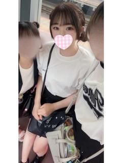 みる★細身Eカップ現役大学生★