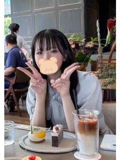 あゆ★素人18才スレンダー娘★