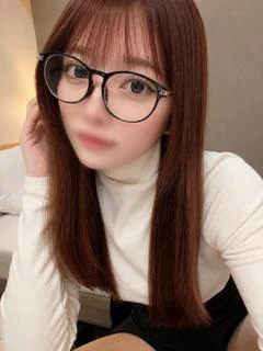 ゆりな