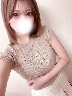 にこる【性格良し癒し美女】