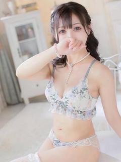 れあな【透明感あふれる美女】