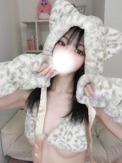 みみ【愛くるしい美貌】