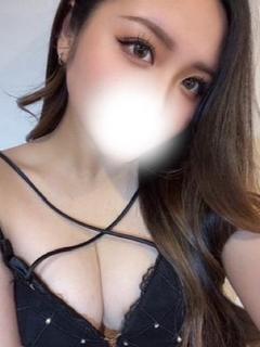 ななか【Ｅ乳ドM美女】