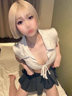 るり【超敏感潮吹き美女】