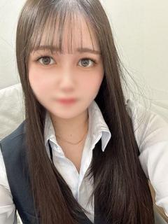 あすみ【色白お肌の変態美女】