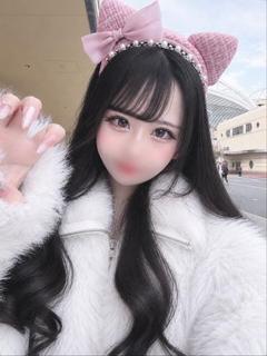ひすい【透明感あふれる美女】