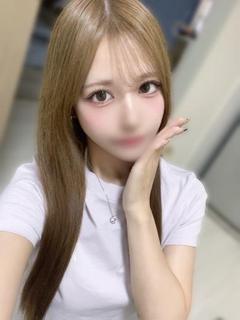 かれん【輝く美クビレ】