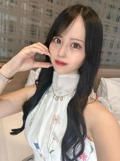 なぎ☆誰もが納得の美白美女！