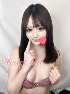 かなた【色白美肌の18歳】