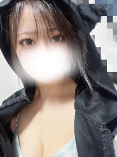 せれん☆愛らしい笑顔が魅力的