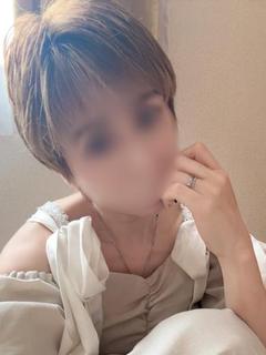 あやな