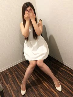 つむぎ【巨乳パイパン】
