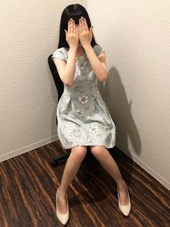 りりは【細身巨乳】